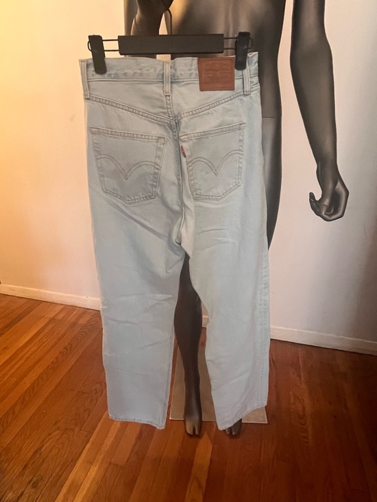 LEVI’S Ribcage Light Blue Distressed - Picture 4 of 7